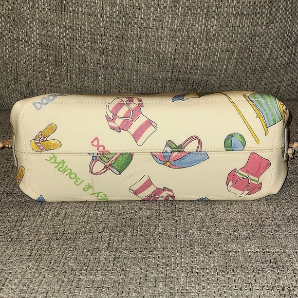 Dooney & Bourke Miami Tassel Tote Y2K - Picture 4 of 7